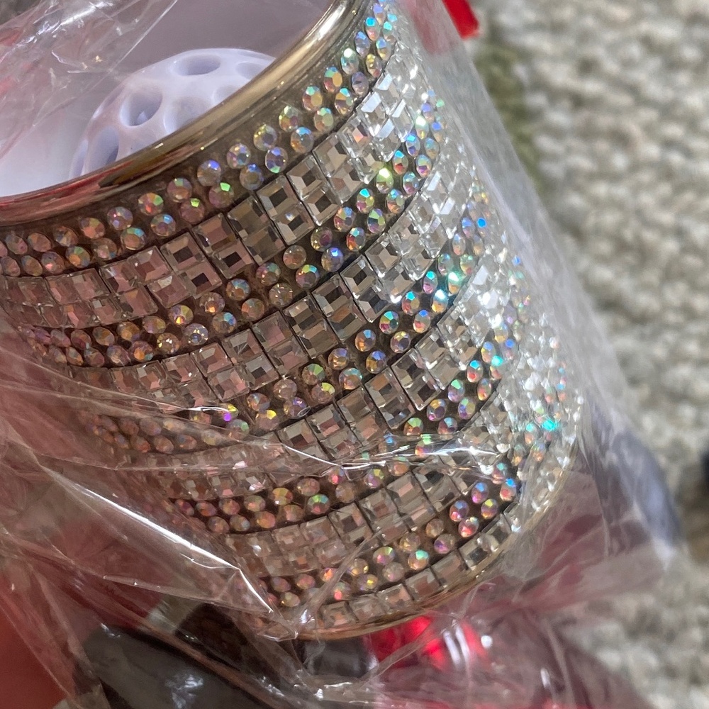 Shine & Sparkle Wallflowers Scent Control Fragrance Plug + 2 Fragrance Refills - Picture 16 of 16